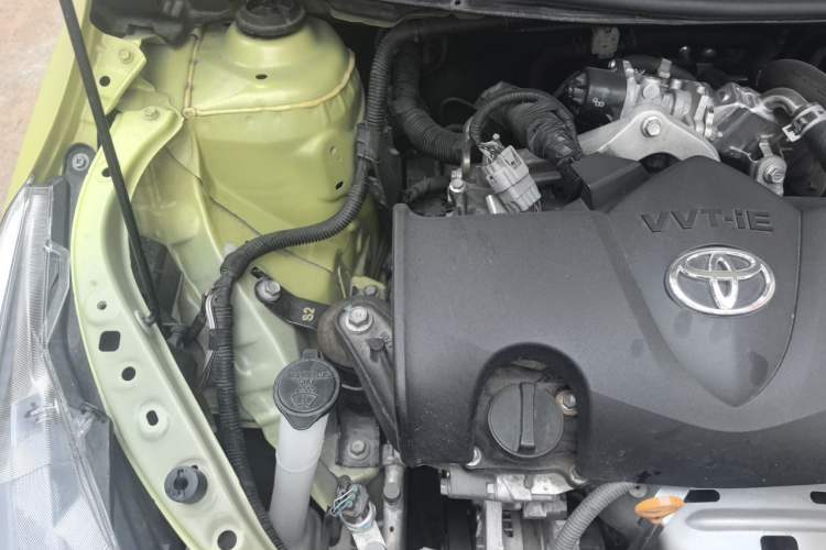 Used Toyota YARiS L Zhi Xuan 2022 X-Trail 1.5L CVT Luxury PLUS Edition Engine Bay Right