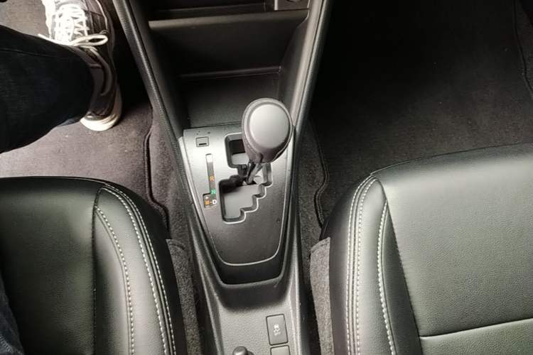 Used Toyota YARiS L Zhi Xuan 2022 X-Trail 1.5L CVT Leading PLUS Edition Gear Lever