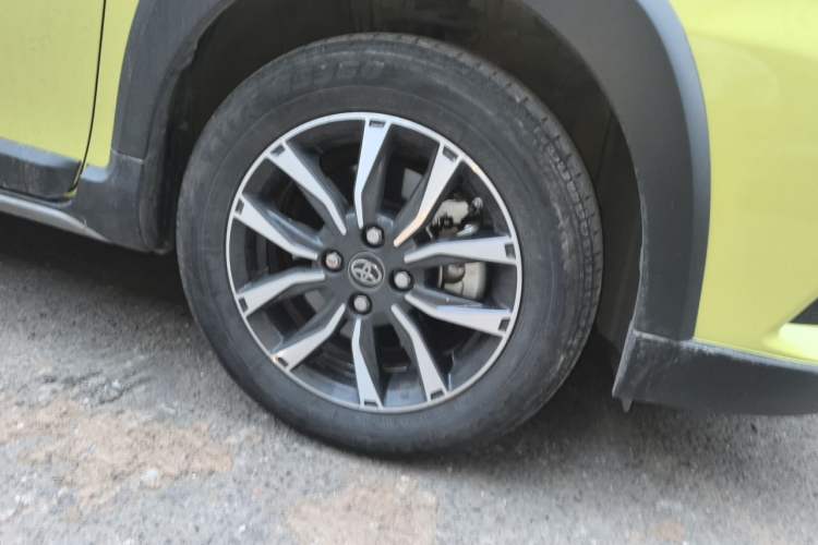 Used Toyota YARiS L Zhi Xuan 2022 X-Trail 1.5L CVT Luxury PLUS Edition Right Front Wheel Hub