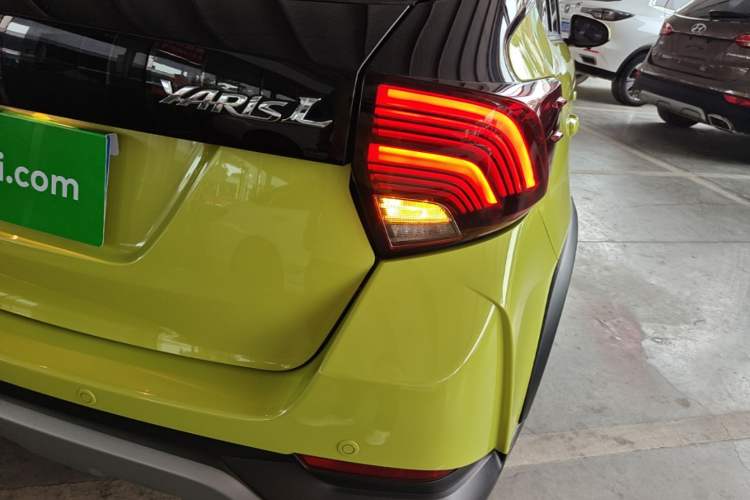 Used Toyota YARiS L Zhi Xuan 2022 X-Trail 1.5L CVT Leading PLUS Edition Right Rear Taillight