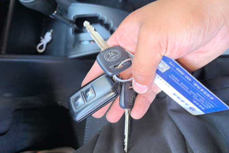 Used Toyota YARiS L Zhi Xuan 2022 X-Trail 1.5L CVT Leading PLUS Edition Vehicle Key