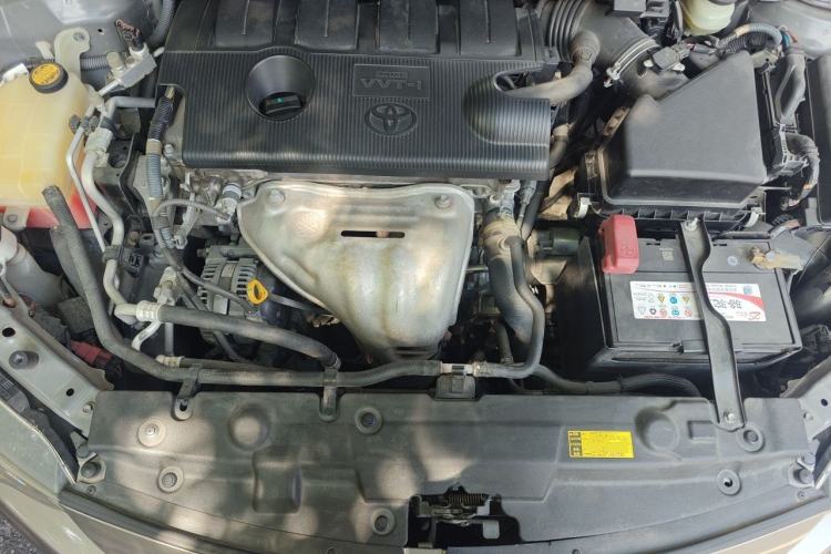 Used Toyota Zelas 2011 2.5L Luxury Edition Engine Bay