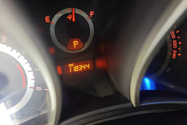 Used Toyota Zelas 2011 2.5L Luxury Edition Odometer Close Up