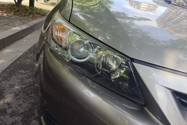Used Toyota Zelas 2011 2.5L Luxury Edition Right Front Headlight