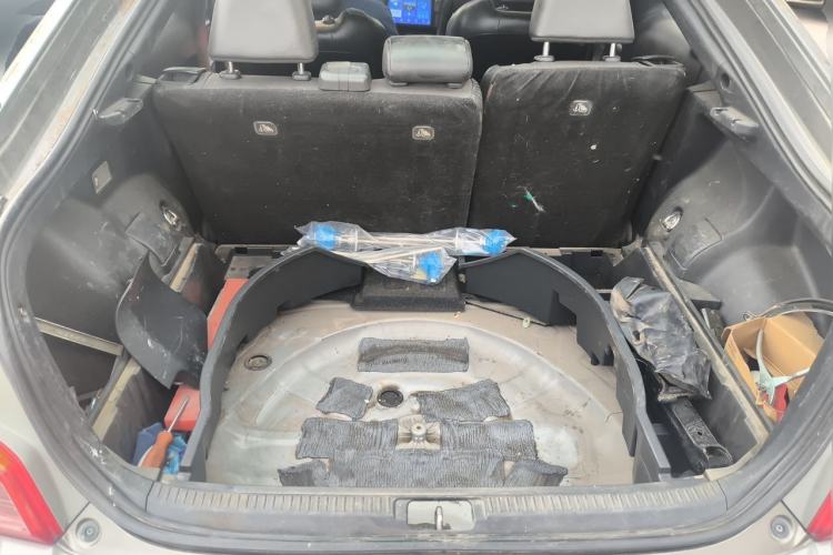 Used Toyota Zelas 2011 2.5L Luxury Edition Trunk