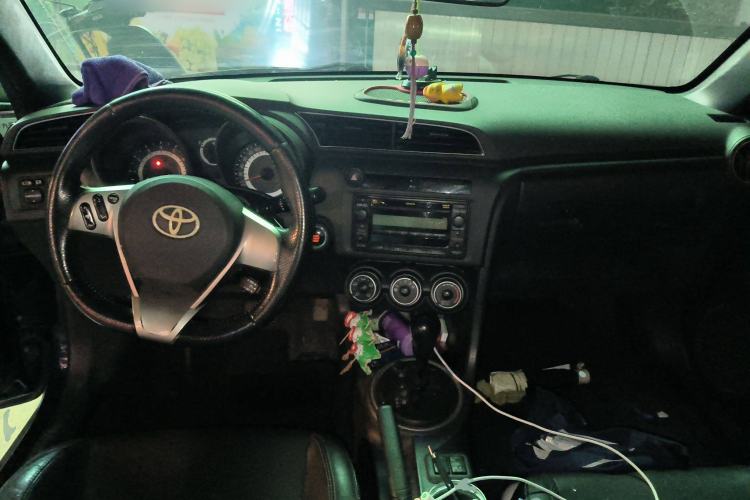 Used Toyota Zelas 2011 2.5L Luxury Edition Center Console