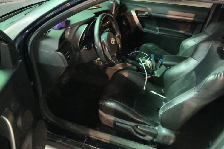 Used Toyota Zelas 2011 2.5L Luxury Edition Driver Seat