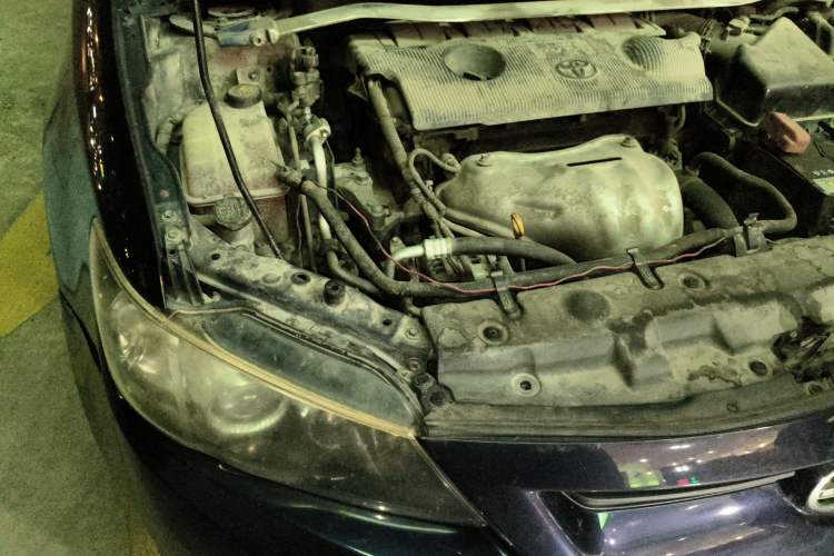 Used Toyota Zelas 2011 2.5L Luxury Edition Engine Bay Right