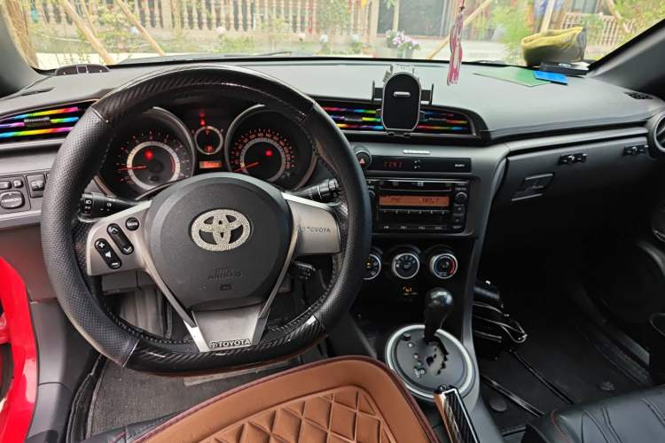 Used Toyota Zelas 2011 2.5L Standard Edition Center Console