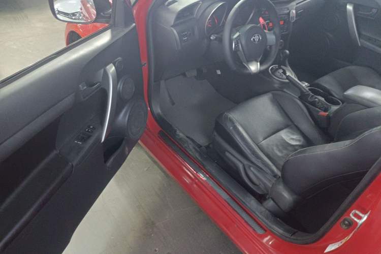Used Toyota Zelas 2011 2.5L Luxury Edition Driver Seat