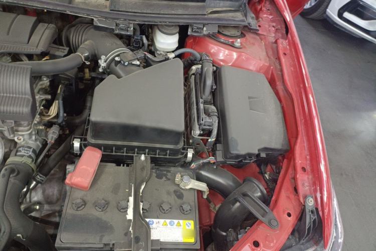 Used Toyota Zelas 2011 2.5L Luxury Edition Engine Bay Left