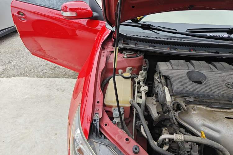 Used Toyota Zelas 2011 2.5L Standard Edition Engine Bay Right
