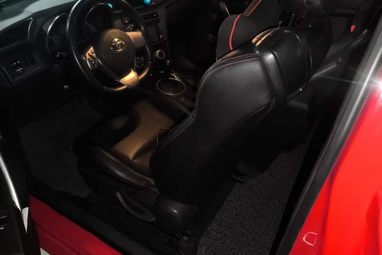 Used Toyota Zelas 2011 2.5L Standard Edition Left Rear Seat