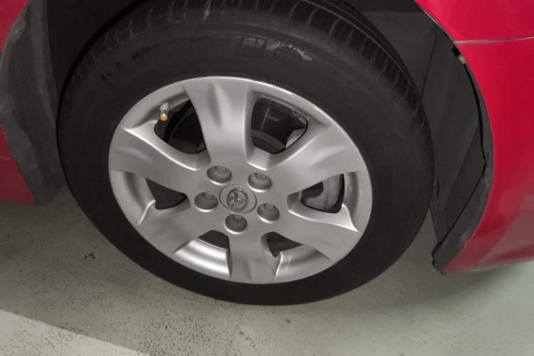 Used Toyota Zelas 2011 2.5L Standard Edition Right Front Wheel Hub