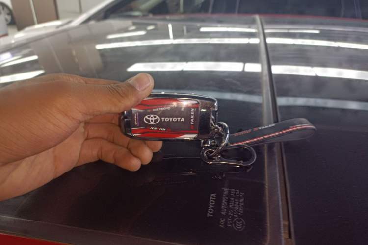 Used Toyota Zelas 2011 2.5L Luxury Edition Vehicle Key