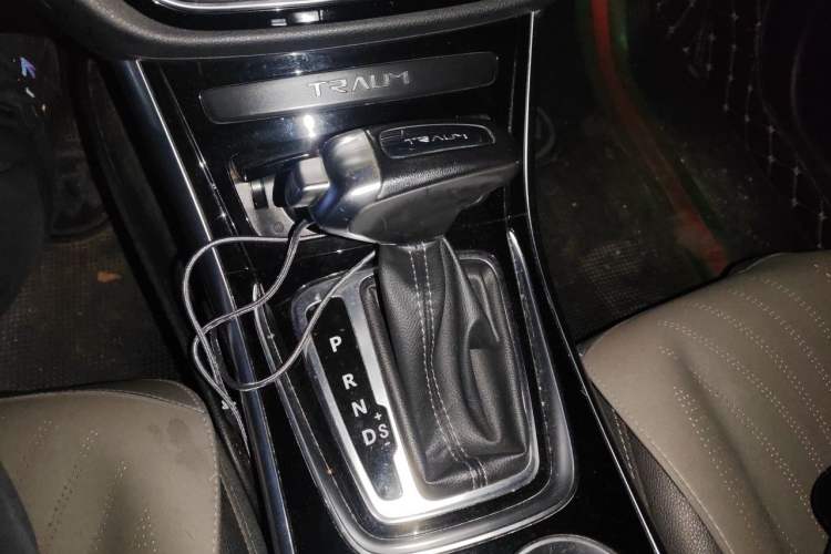 Used TRAUM MEET 3 2018 1.5T CVT Comfort Model Gear Lever