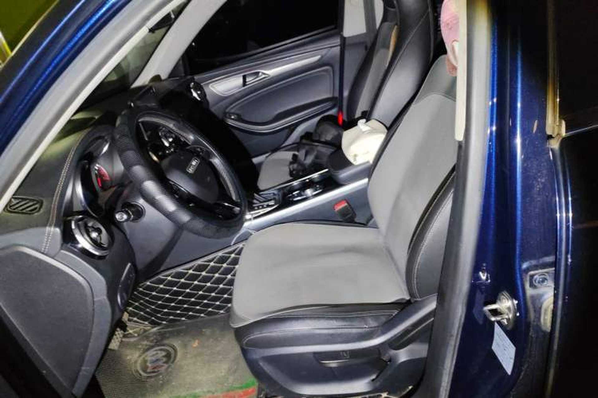 Used TRAUM MEET 3 2018 1.5T CVT Comfort Model Left Front Seat