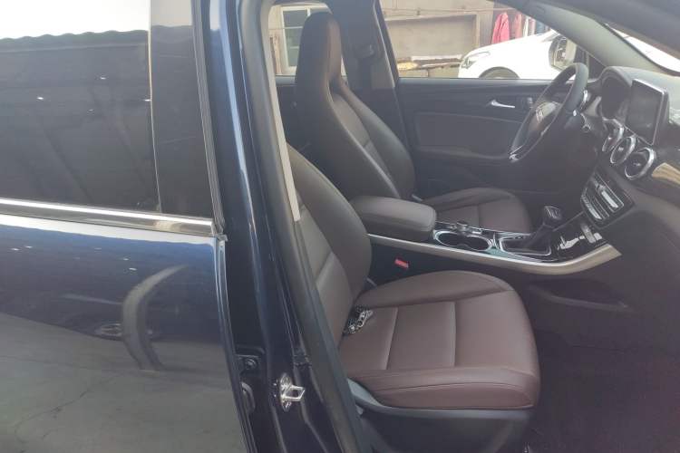 Used TRAUM MEET 3 2018 1.5T CVT Luxury Model Right Front Seat