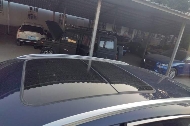 Used TRAUM MEET 3 2018 1.5T CVT Luxury Model Roof