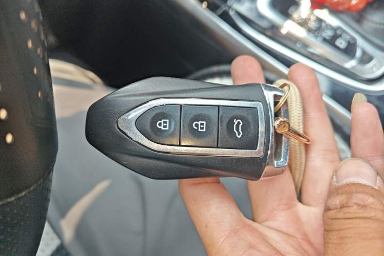 Used TRAUM MEET 3 2018 1.5T CVT Luxury Model Vehicle Key