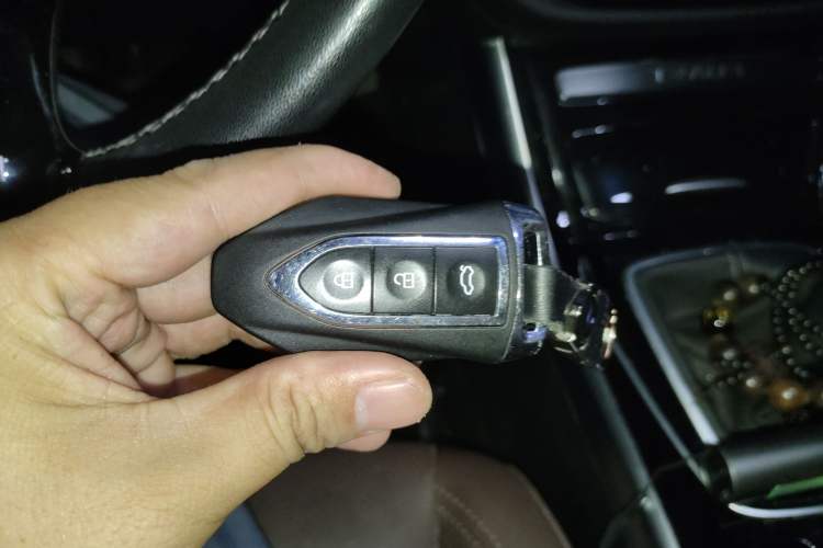 Used TRAUM MEET 3 2018 1.5T Manual Luxury Model Vehicle Key
