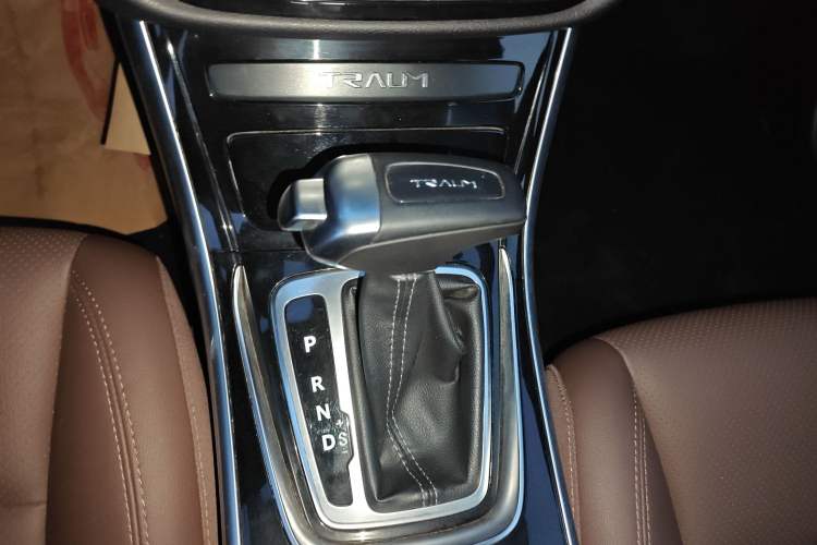 Used TRAUM MEET 3 2018 1.5T CVT Luxury Model Gear Lever