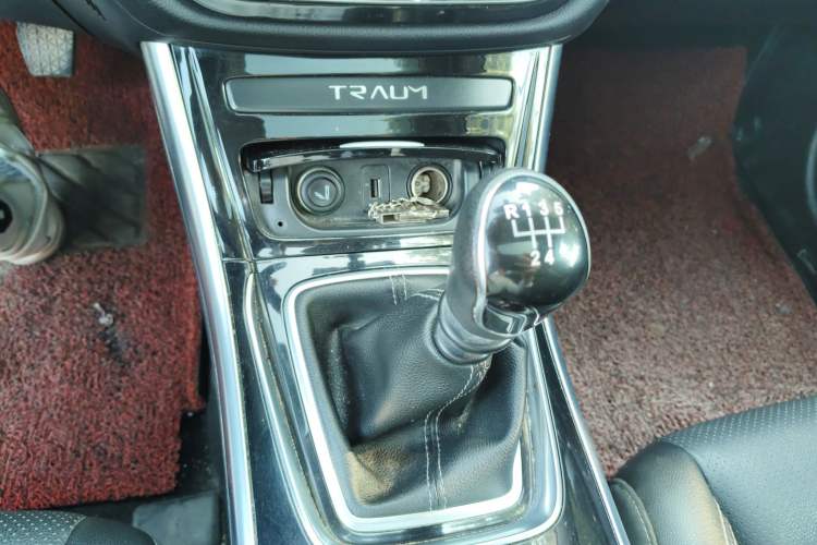 Used TRAUM MEET 3 2018 1.5T Manual Comfort Model Gear Lever