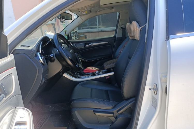 Used TRAUM MEET 3 2018 1.5T CVT Comfort Model Left Front Seat
