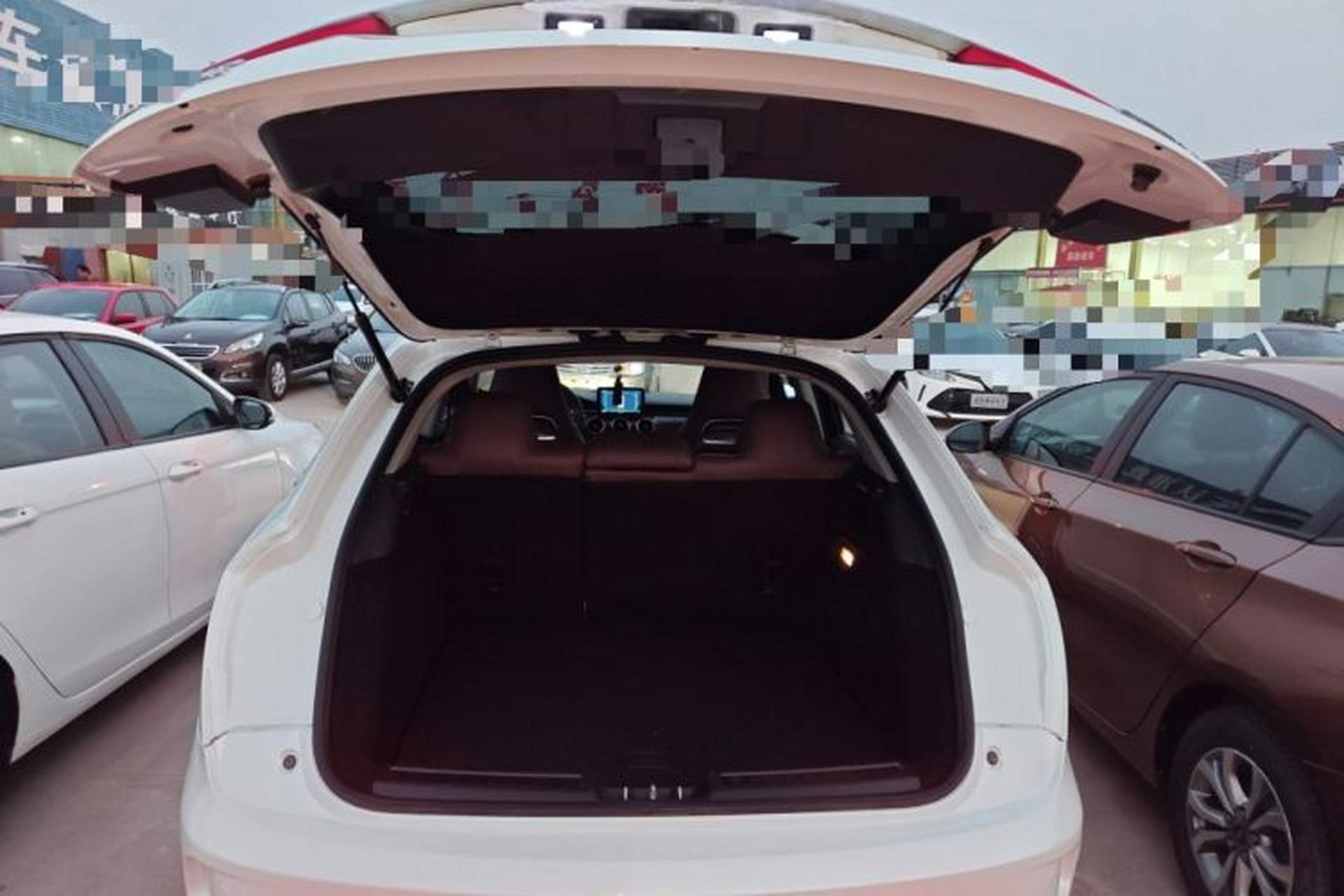 Used TRAUM MEET 3 2018 1.5T CVT Luxury Model Trunk