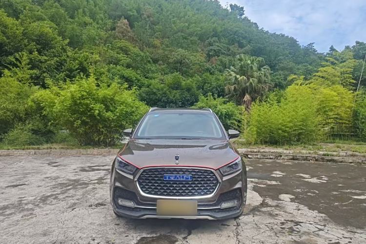Used TRAUM S70 2018 1.5T Manual Comfort 7-Seater Exterior 1
