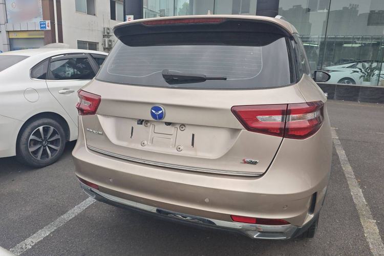 Used TRAUM S70 2018 1.5T Automatic Comfort Model 7 Seats Exterior 4