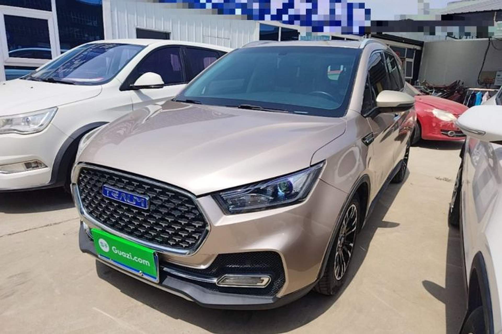 Used TRAUM S70 2018 1.5T Automatic Comfort Model 7 Seats Front Left 45 Deg