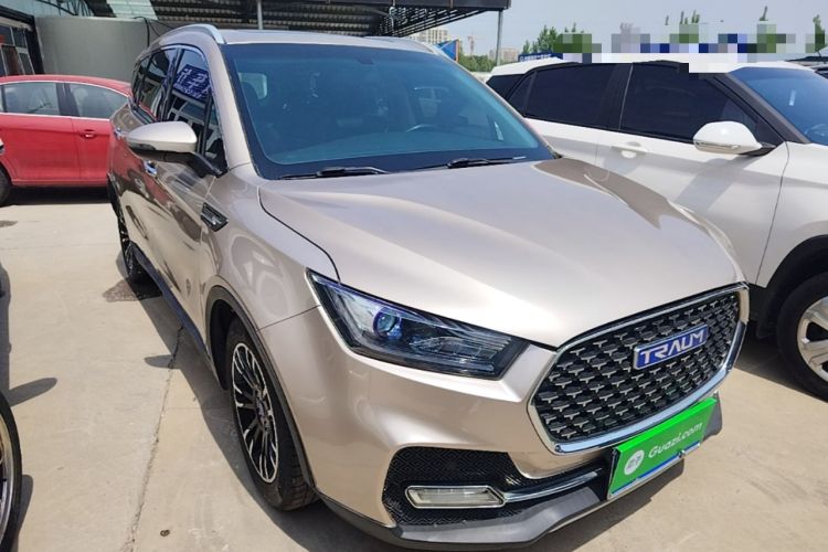 Used TRAUM S70 2018 1.5T Automatic Comfort Model 7 Seats Front Right 45 Deg