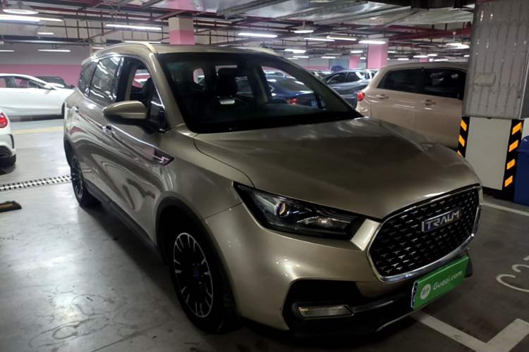 Used TRAUM S70 2018 1.5T Automatic Standard Edition 5 Seats Front Right 45 Deg
