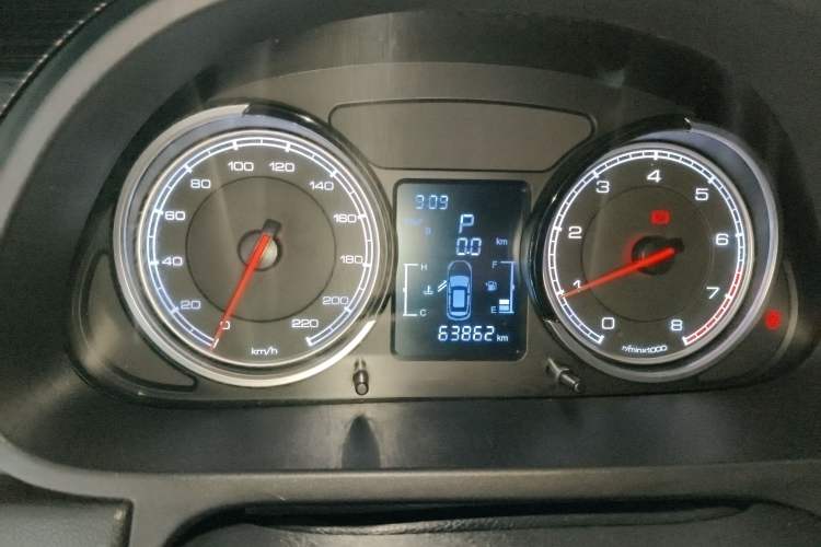 Used TRAUM S70 2018 1.5T Automatic Comfort Model 7 Seats Instrument Cluster