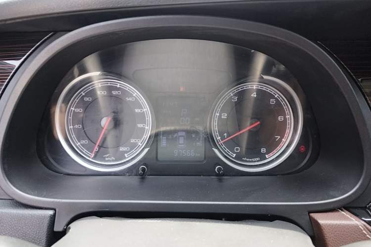Used TRAUM S70 2018 1.5T Automatic Comfort Model 7 Seats Instrument Cluster