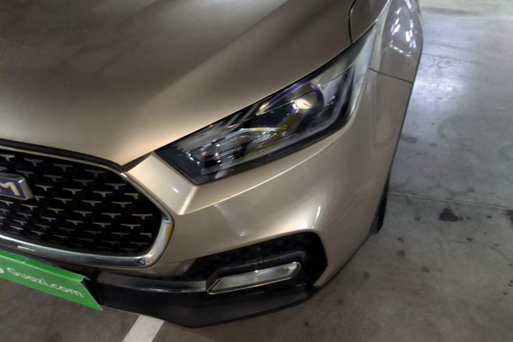 Used TRAUM S70 2018 1.5T Automatic Standard Edition 5 Seats Left Front Headlight
