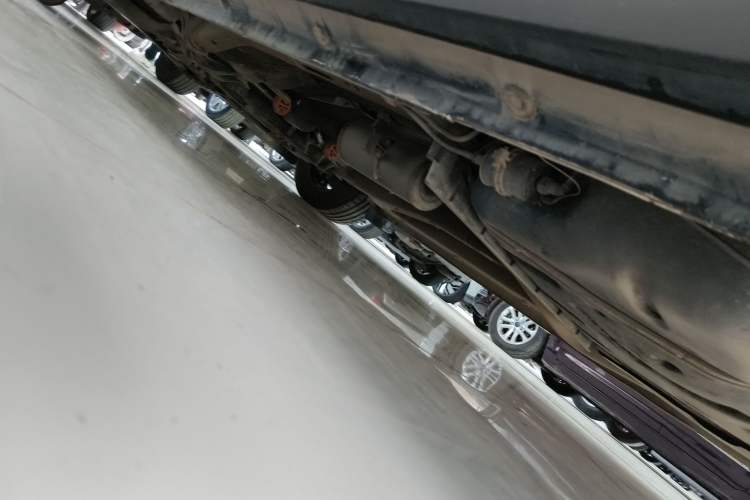 Used TRAUM S70 2018 1.5T Automatic Comfort Model 7 Seats Left Side Sill