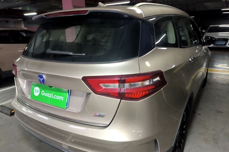 Used TRAUM S70 2018 1.5T Automatic Standard Edition 5 Seats Rear Right 45 Deg