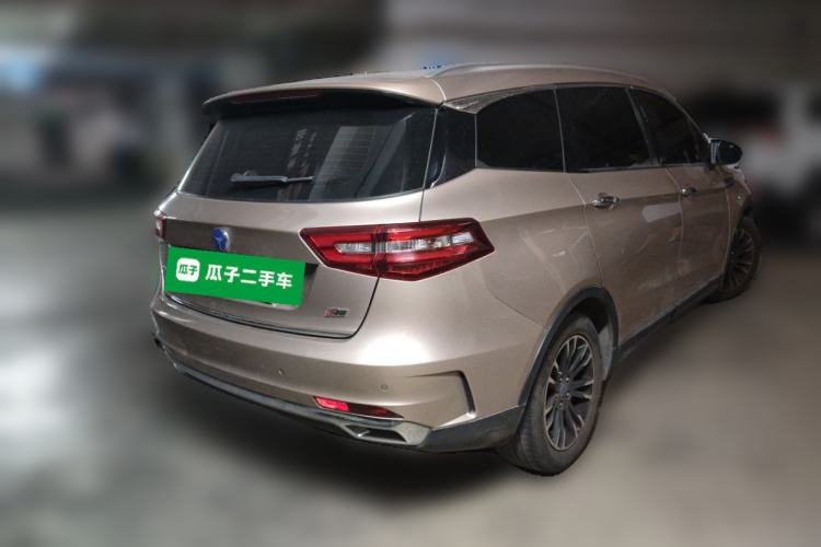 Used TRAUM S70 2018 1.5T Automatic Luxury 7-Seater Rear Right 45 Deg