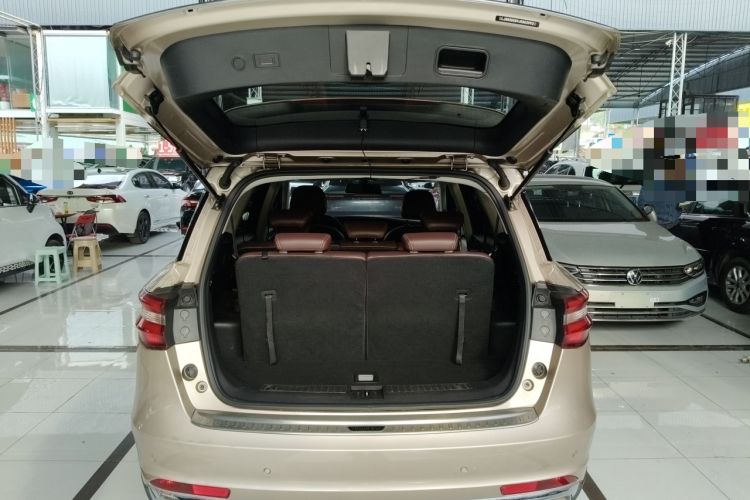 Used TRAUM S70 2018 1.5T Automatic Comfort Model 7 Seats Trunk