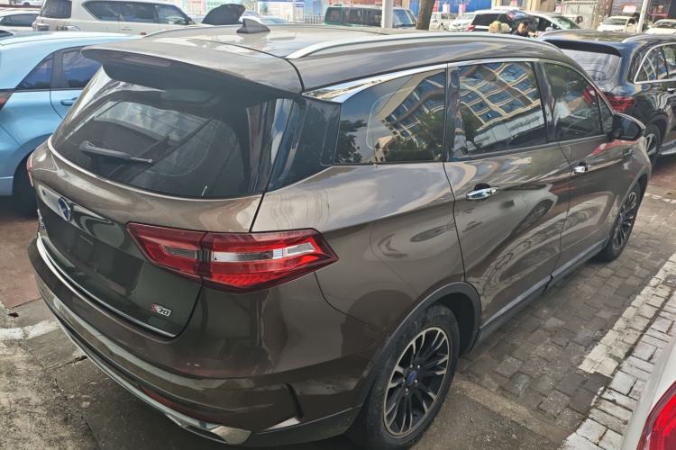 Used TRAUM S70 2018 1.5T Automatic Standard Model 7 Seats Exterior 5