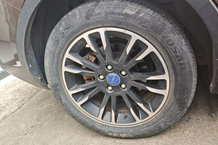 Used TRAUM S70 2018 1.5T Automatic Standard Model 7 Seats Exterior 8