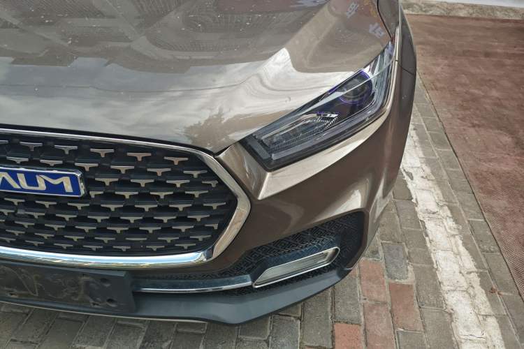 Used TRAUM S70 2018 1.5T Automatic Standard Model 7 Seats Left Front Headlight