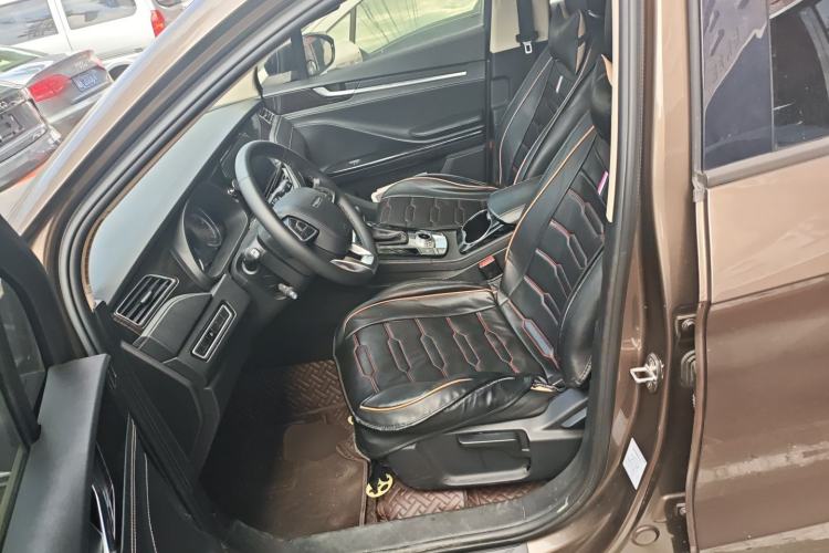 Used TRAUM S70 2018 1.5T Automatic Standard Model 7 Seats Left Front Seat