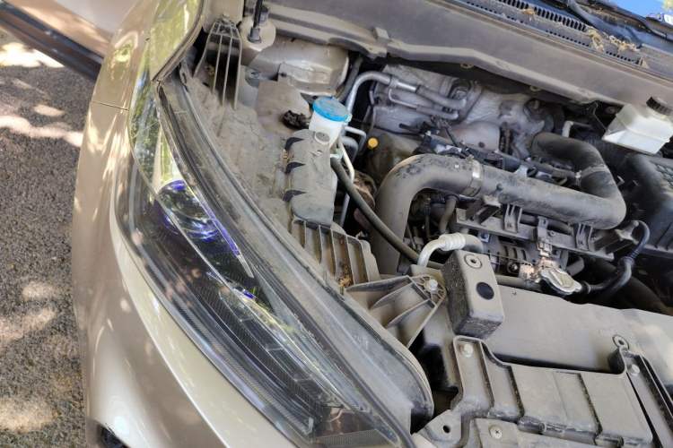 Used TRAUM S70 2018 1.5T Manual Standard Model 7 Seats Engine Bay Right