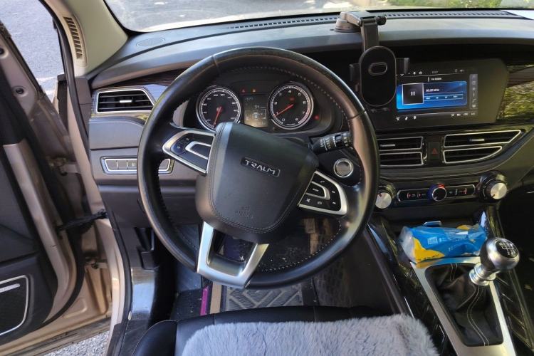 Used TRAUM S70 2018 1.5T Manual Standard Model 7 Seats Steering Wheel
