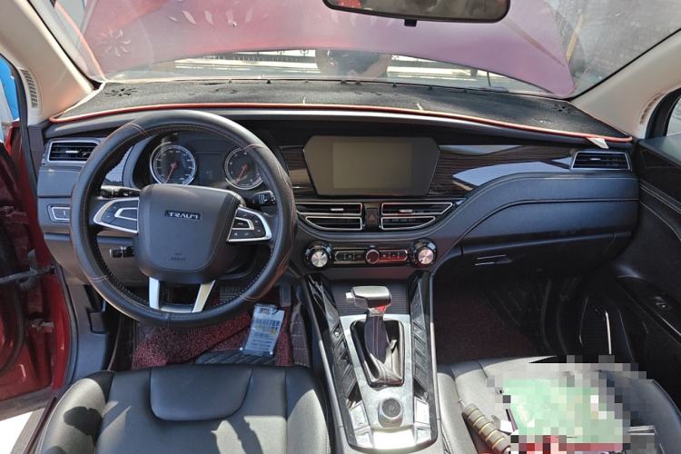 Used TRAUM S70 2018 1.5T Automatic Standard Model 7 Seats Center Console
