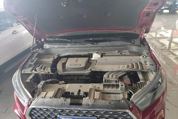 Used TRAUM S70 2018 1.5T Automatic Luxury 7-Seater Engine Bay