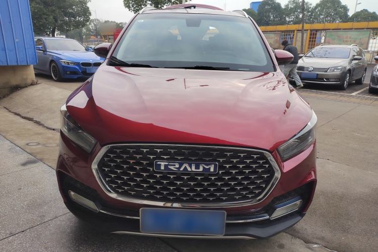 Used TRAUM S70 2018 1.5T Automatic Luxury 7-Seater Front